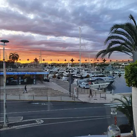 Le Vallis Curans Сен-Рафаэль